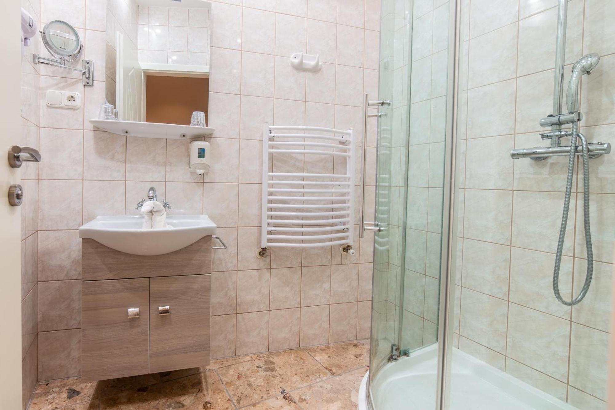 Márvány Panzió Hajdúszoboszló Exterior foto